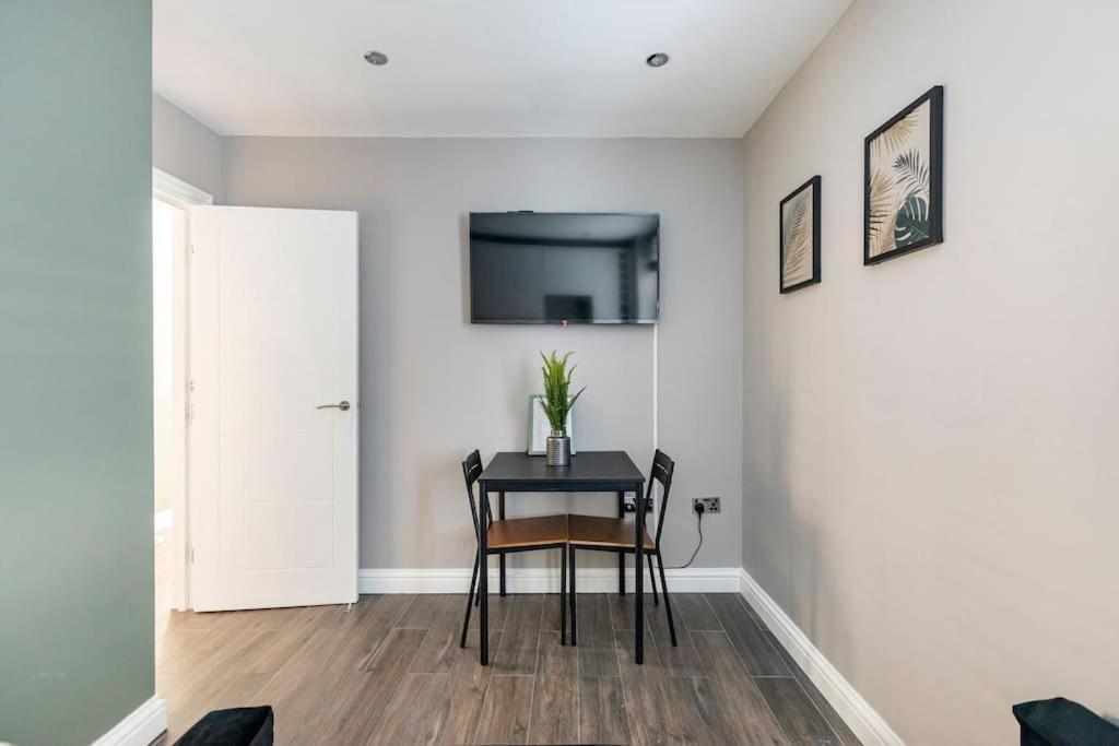 Beautiful Brighton Apartment, 5Min Walk To Beach Buitenkant foto